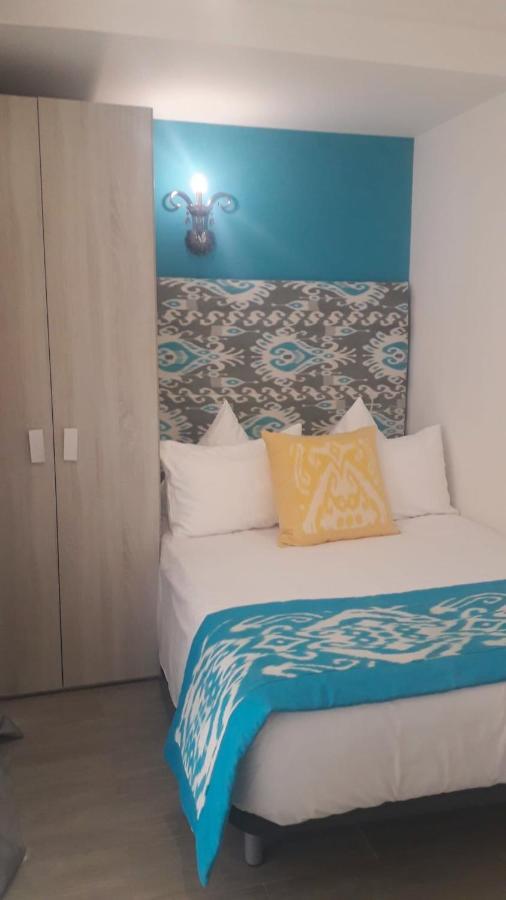 Apartamentos Sofia Benidorm Bagian luar foto