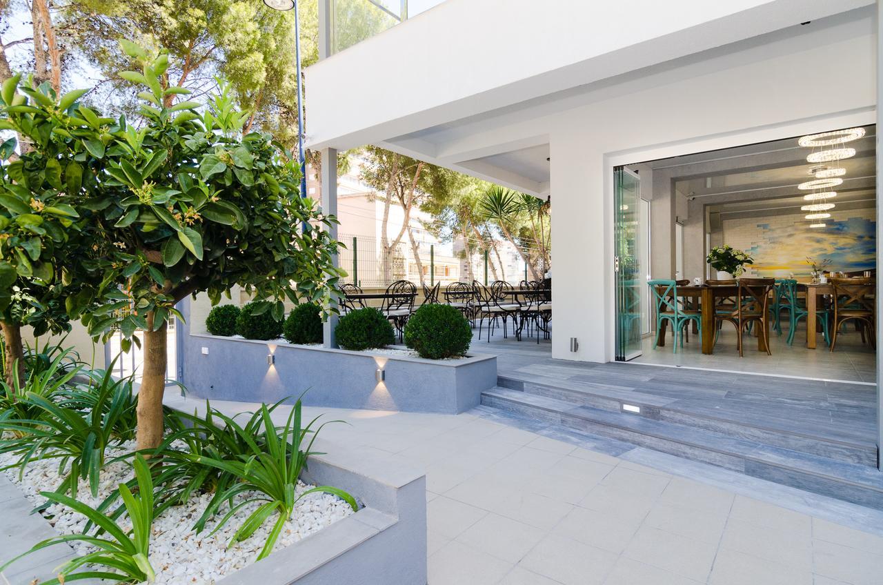 Apartamentos Sofia Benidorm Bagian luar foto