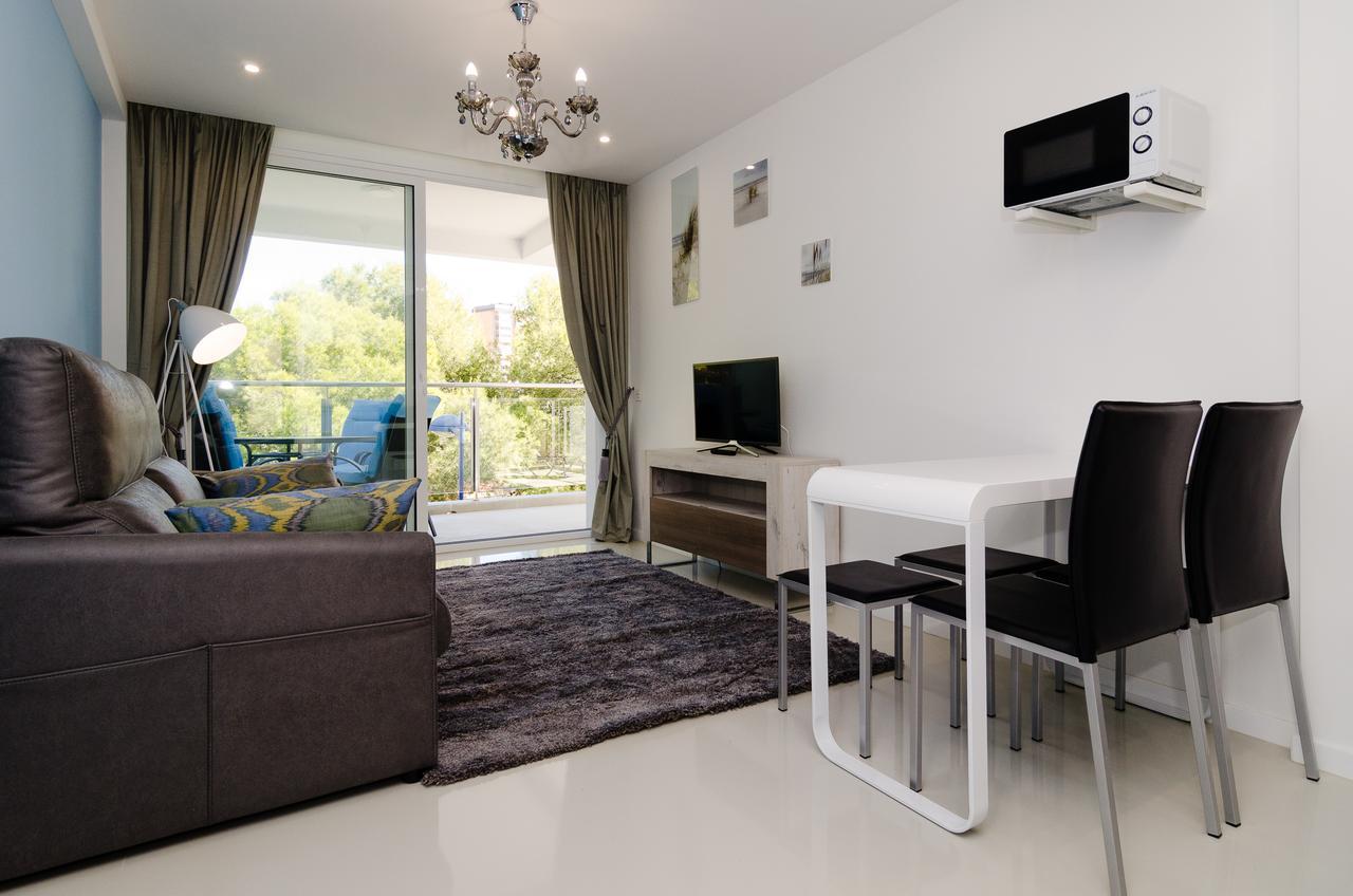 Apartamentos Sofia Benidorm Bagian luar foto
