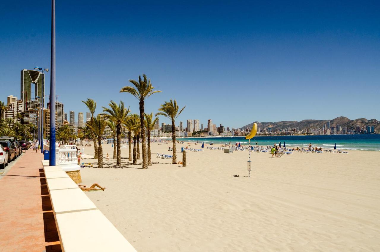 Apartamentos Sofia Benidorm Bagian luar foto