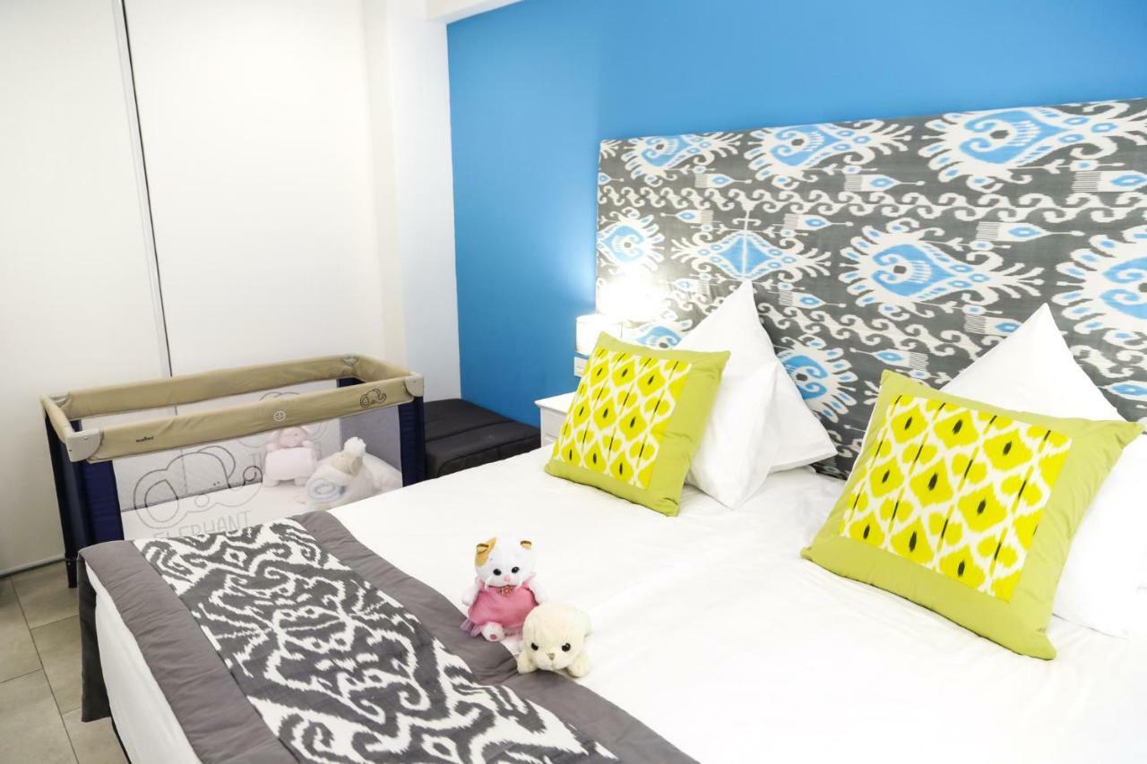 Apartamentos Sofia Benidorm Bagian luar foto