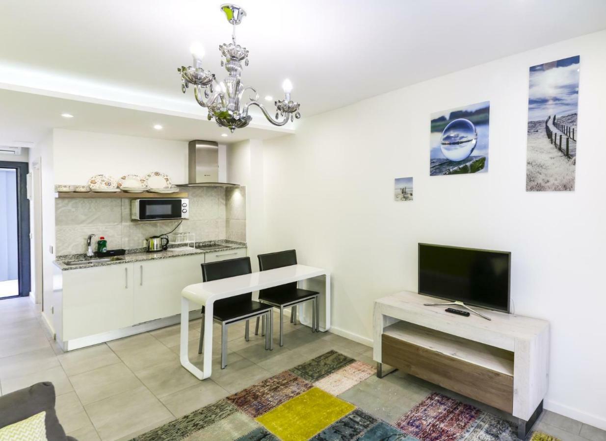 Apartamentos Sofia Benidorm Bagian luar foto