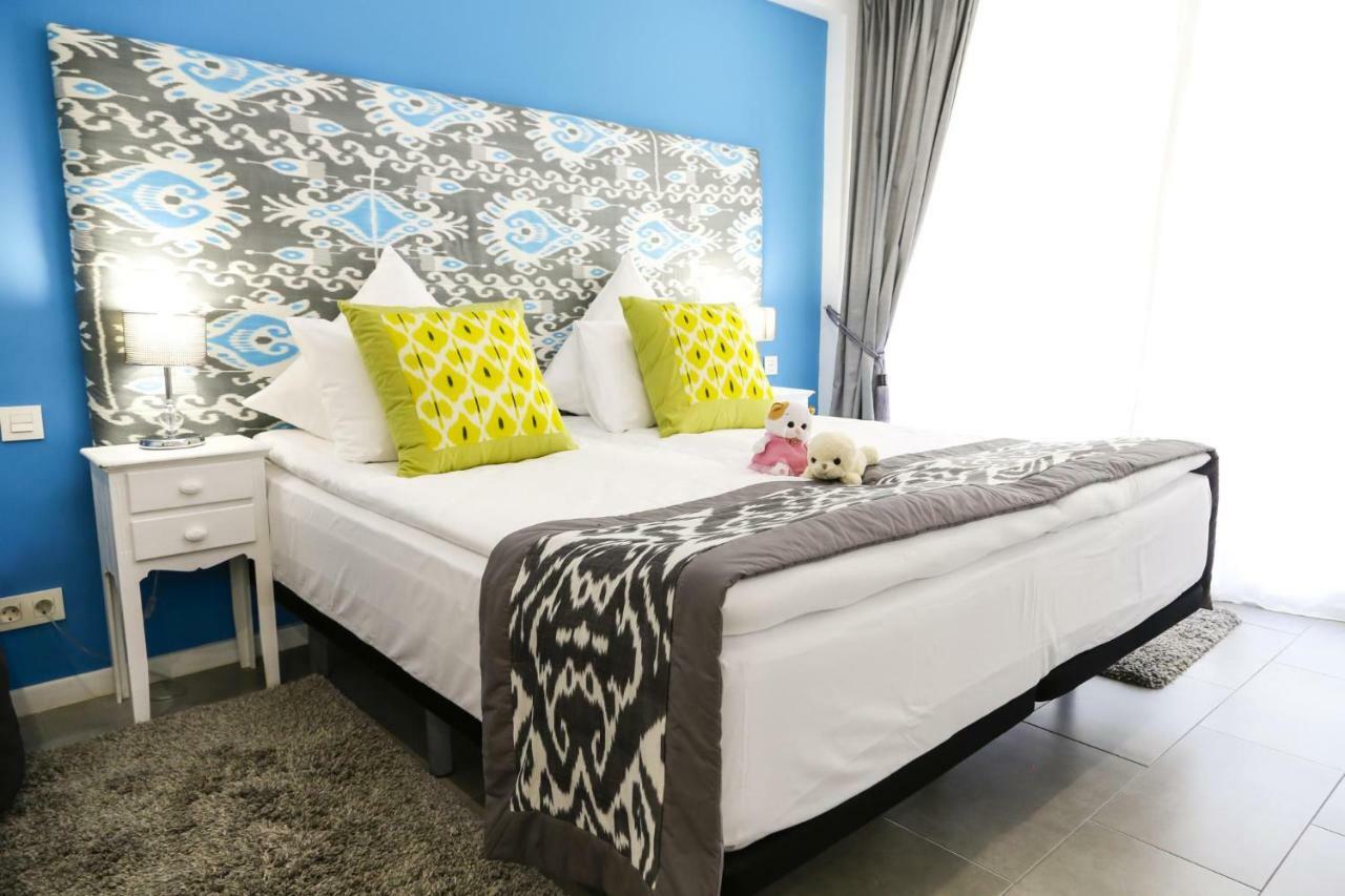 Apartamentos Sofia Benidorm Bagian luar foto